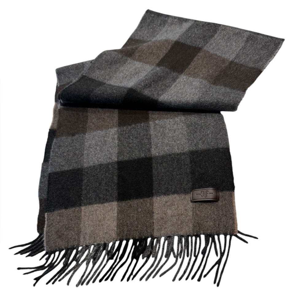 Hickey Freeman Men’s 100% Cashmere Classic Plaid Fringe Scarf-Gray, Brown,Black
